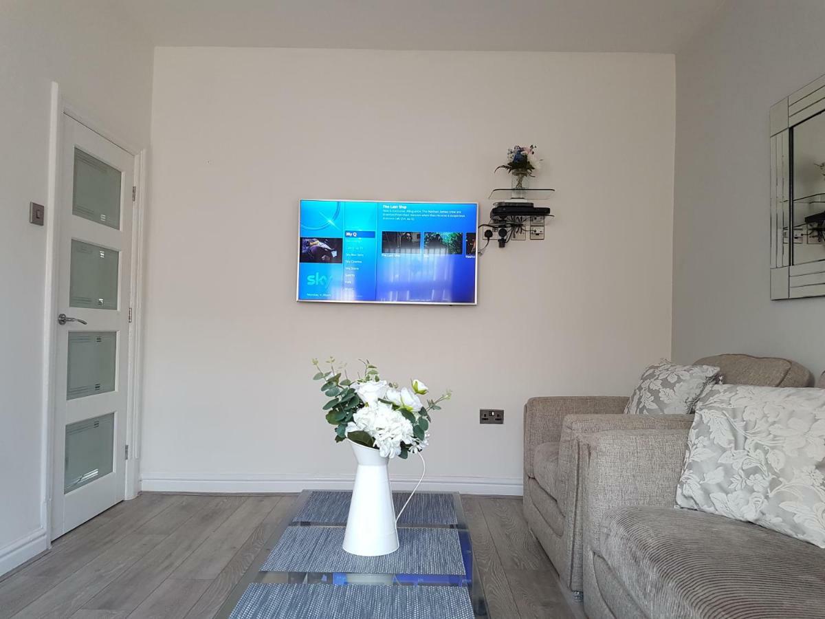Acacia House Apartment Manchester Bagian luar foto