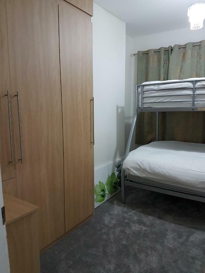 Acacia House Apartment Manchester Bagian luar foto